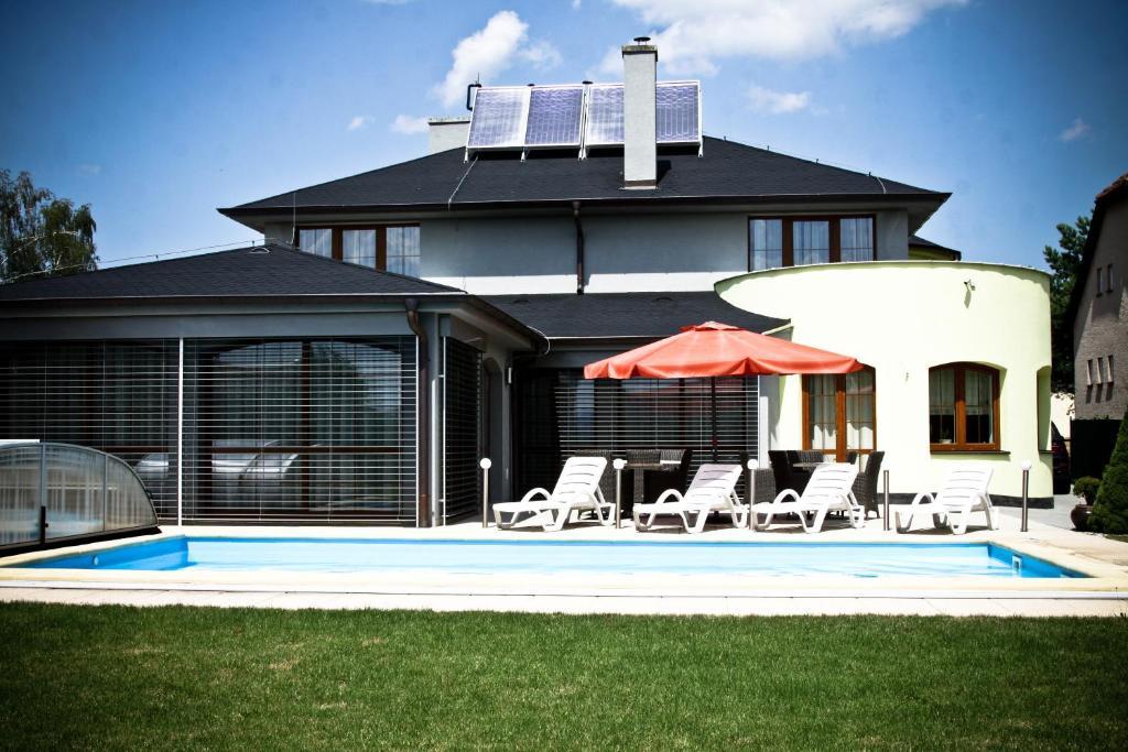 Villa Golf Sliač Екстериор снимка