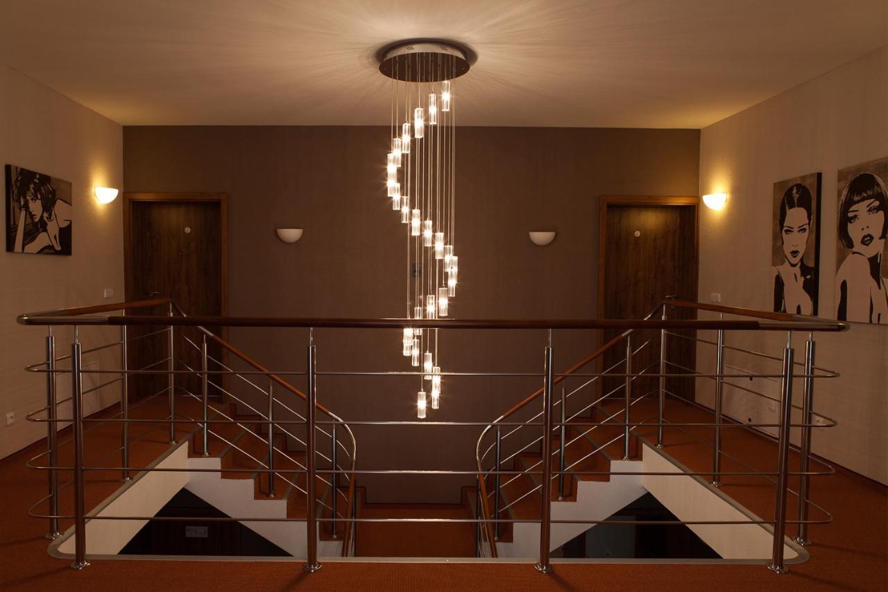 Villa Golf Sliač Екстериор снимка